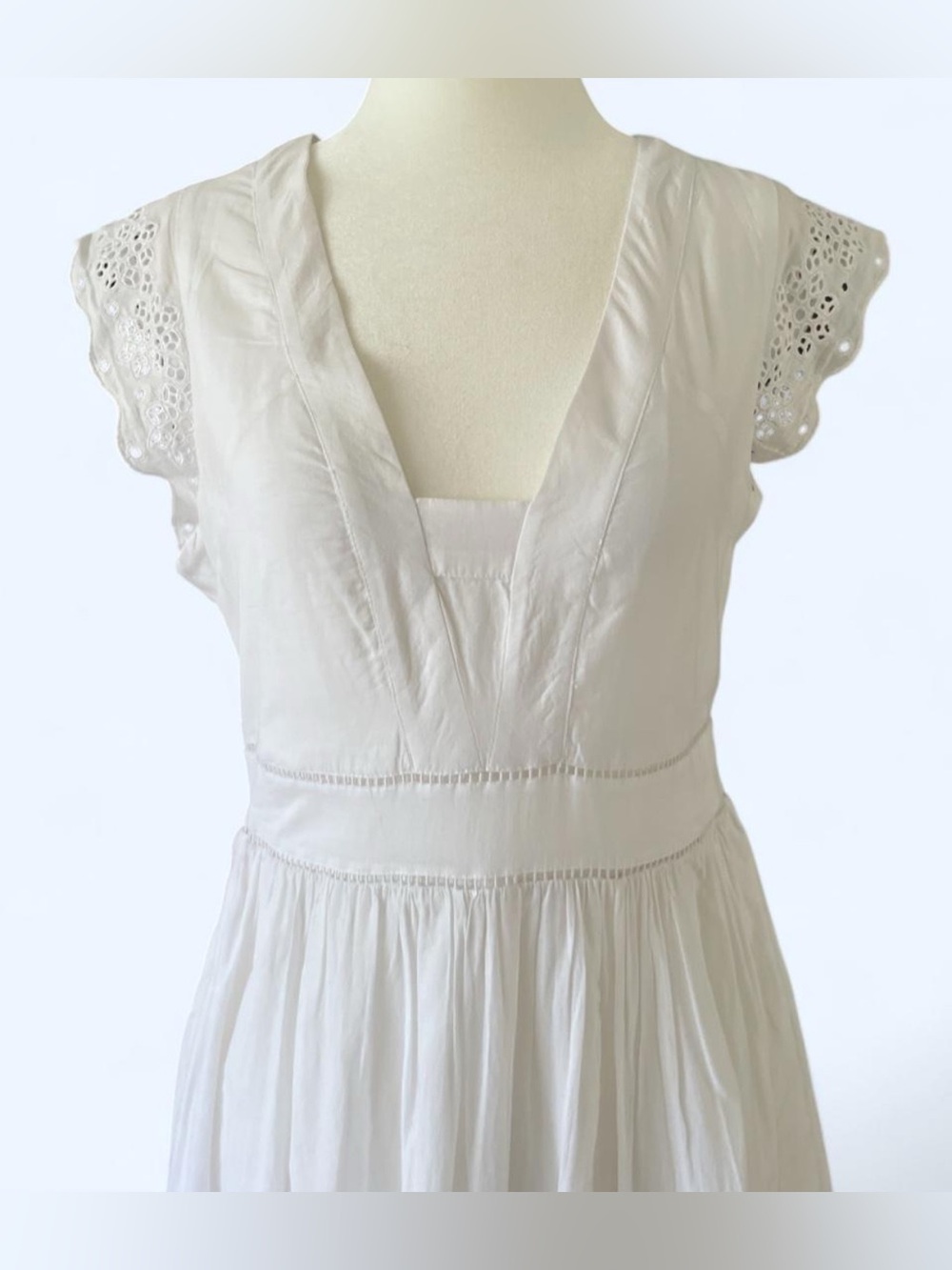 White Eyelet Sleeve V-Neck Cotton Dress Feminine Coastal Boho Bridal Size 4